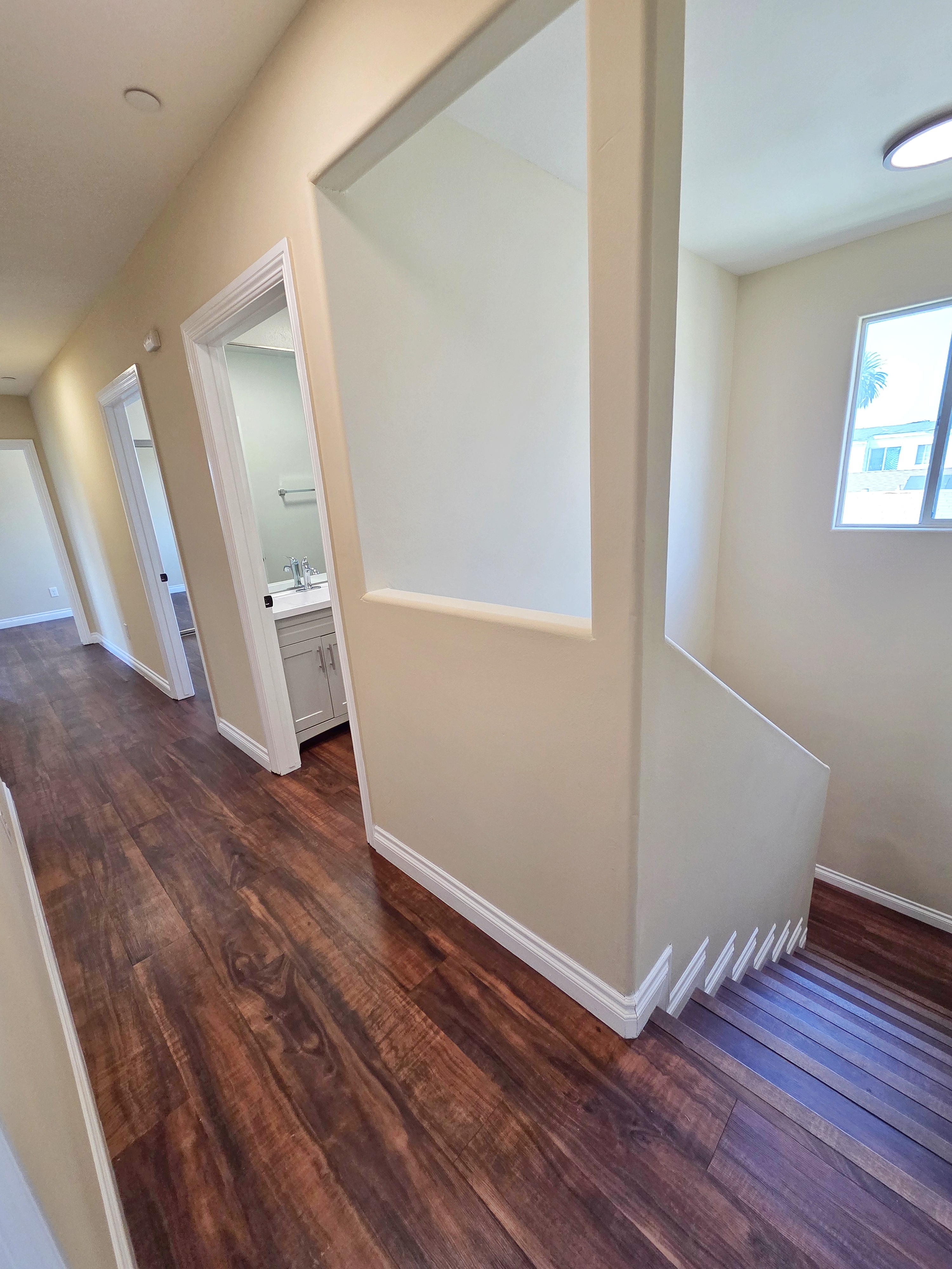 5 bedroom house for lease in Park Hills Heights area — 1719 W 39th Pl, Los Angeles, CA 90062 — 5 bed, 3 bath, 1725  sqft — for lease — photo 8